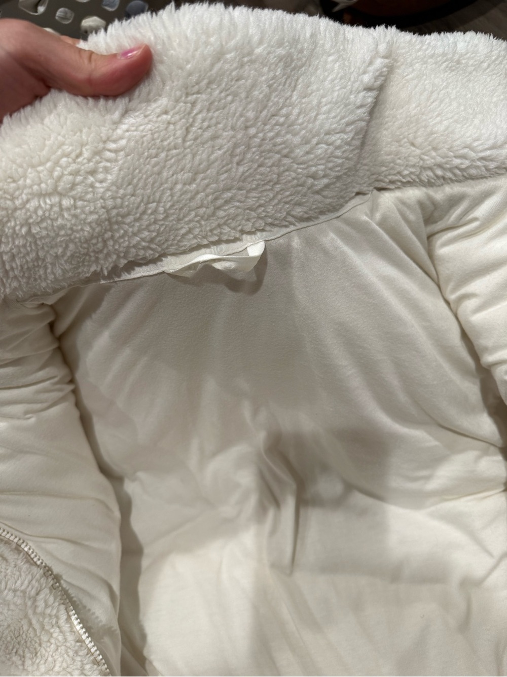 Alo Plush Sherpa Jacket - Cream - Picture 5 of 7